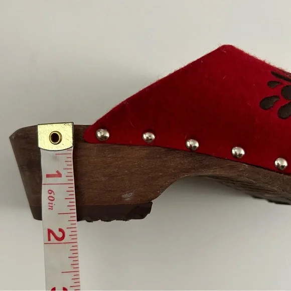 Ann Louise Roswald Red Felt Black Embroidered Wood Clogs Size EU 38 - Picture 7 of 9